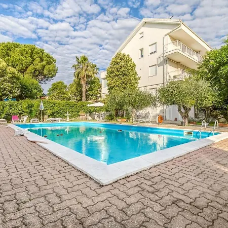 Gorgeous In With Swimming Pool Appartement *