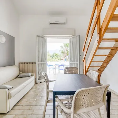 Gorgeous In With Swimming Pool Appartement Loano
