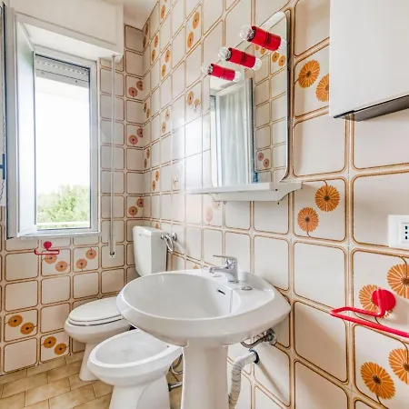Gorgeous In With Swimming Pool Appartement