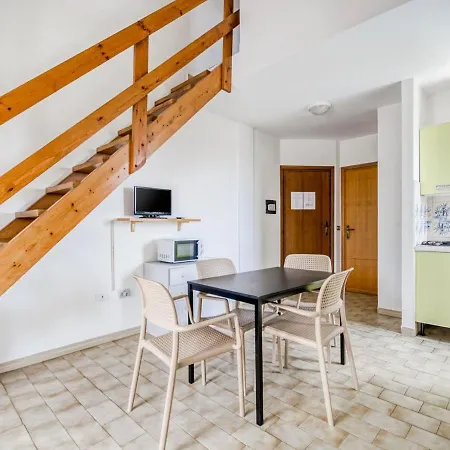 Gorgeous In With Swimming Pool Appartement
