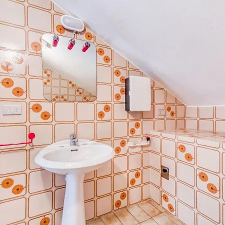 Appartement Gorgeous In With Swimming Pool Loano